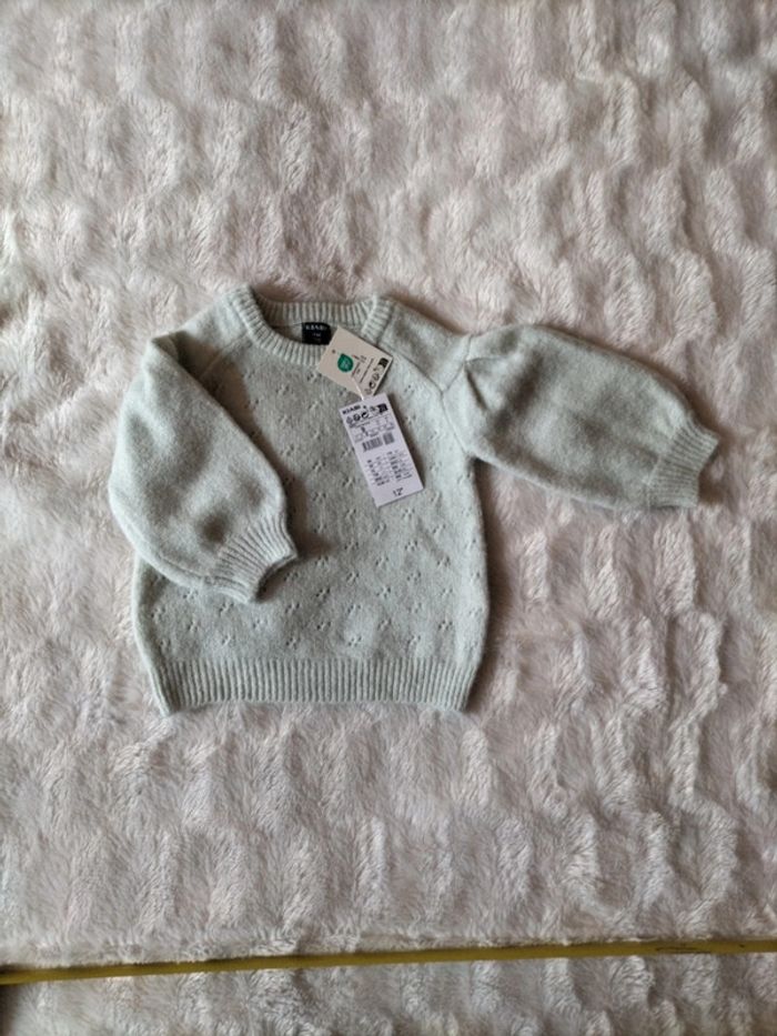 Jolie pull bébé fille couleur vert pastel