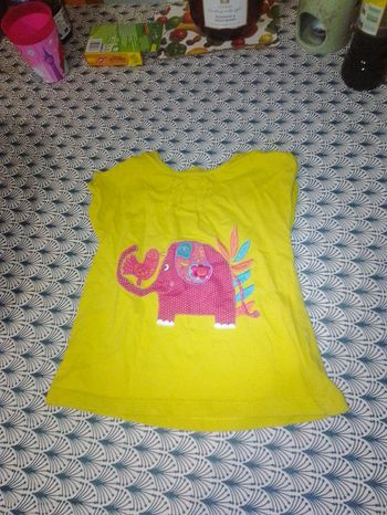 Vent t-shirt avec un éléphant dessus