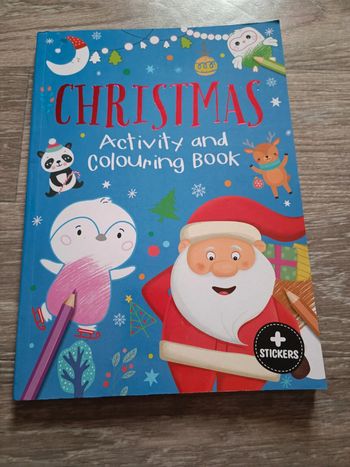 Livre de coloriage et de jeux  noël avec stickers