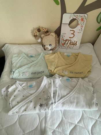 Lot de 4 bodies
