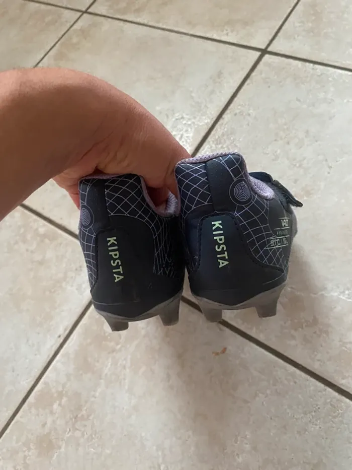Crampons chaussures de foot t.33 - photo numéro 7