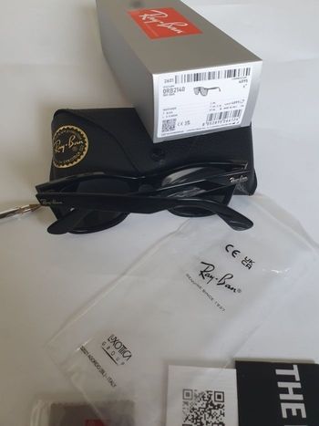 Lunettes de Soleil Ray-Ban Wayfarer model RB2140 Classiques