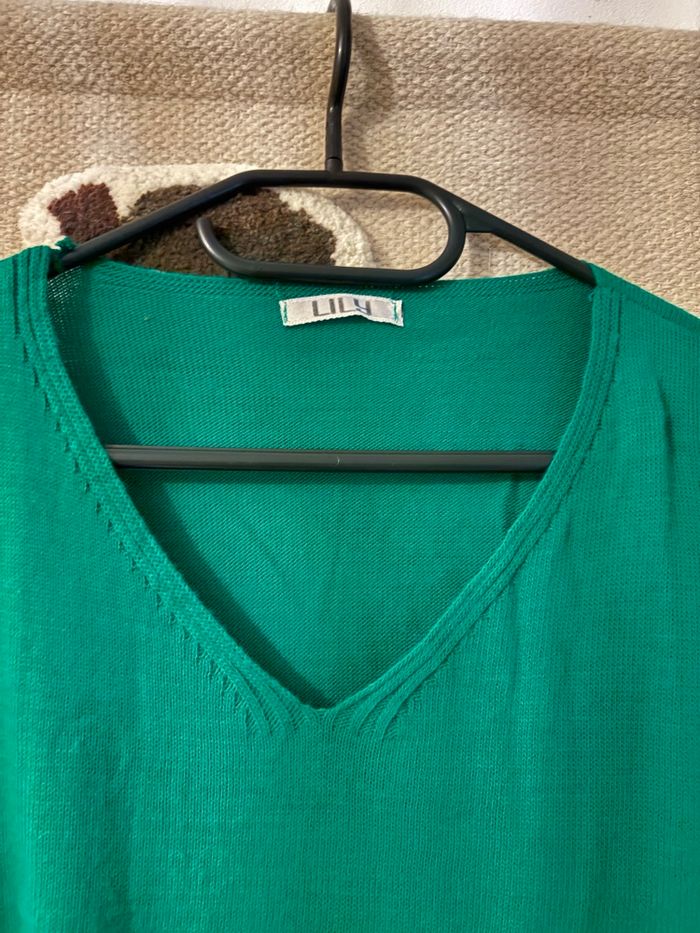 🌿 Haut femme col V – Marque Lily - En très bon état - photo numéro 2