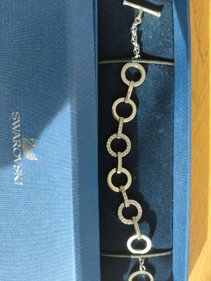 Bracelet Circle Swarovski très bon état - photo numéro 2