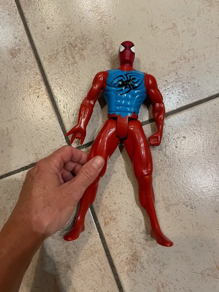 Grande Figurine Spiderman (rare) - photo numéro 2