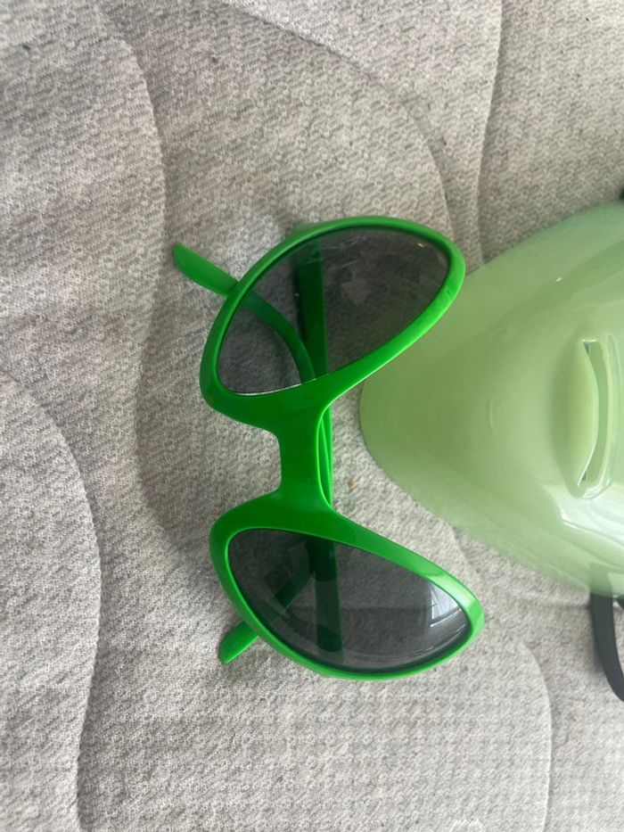 Lot d’accessoires pour costume neuf - photo numéro 2