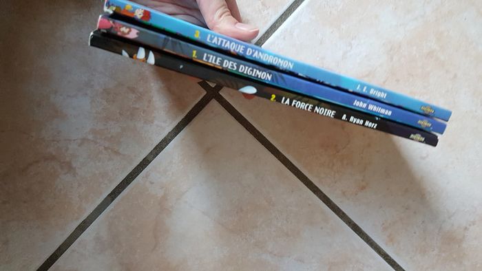 Lot de livres Digimon - photo numéro 3