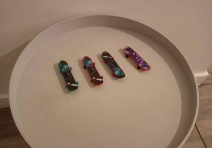 Lot de 4 skateboard pour doigts