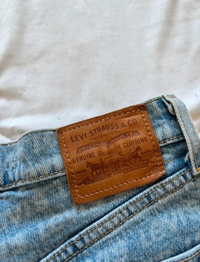 Short Levi’s Ribcage mini court W27 taille haute 36/38 S/M effet frangé imprimé logo bleu clair - photo numéro 11