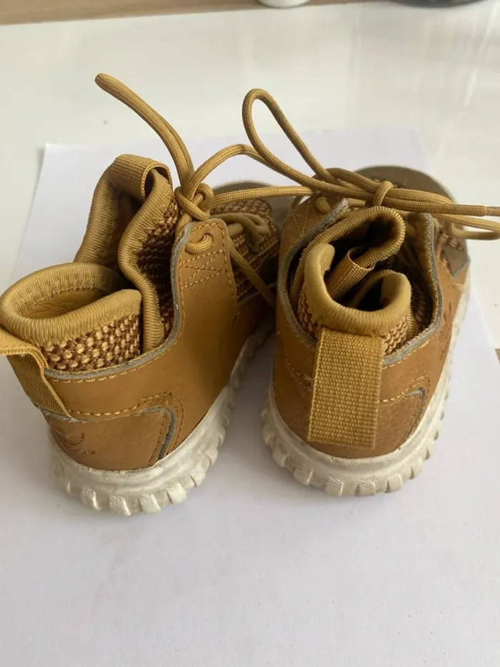 Basket adidas taille 22 - photo numéro 4