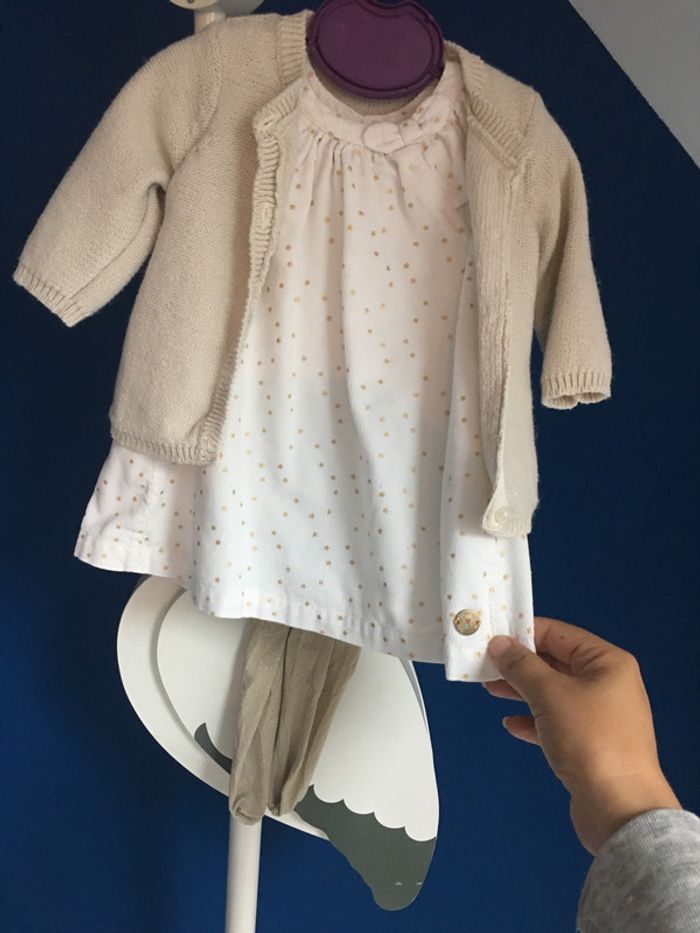 Ensemble 3 pièces robe gilet collants état neuf 3 mois Dpam