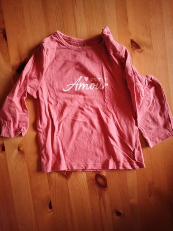 Tee-shirt rose Kiabi taille 1 an (12 mois)