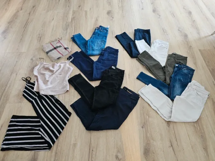 Lot de vêtements