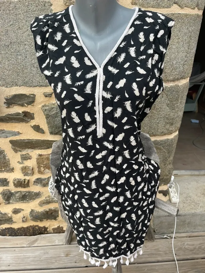 Robe noir imprimée plume crème - Goa