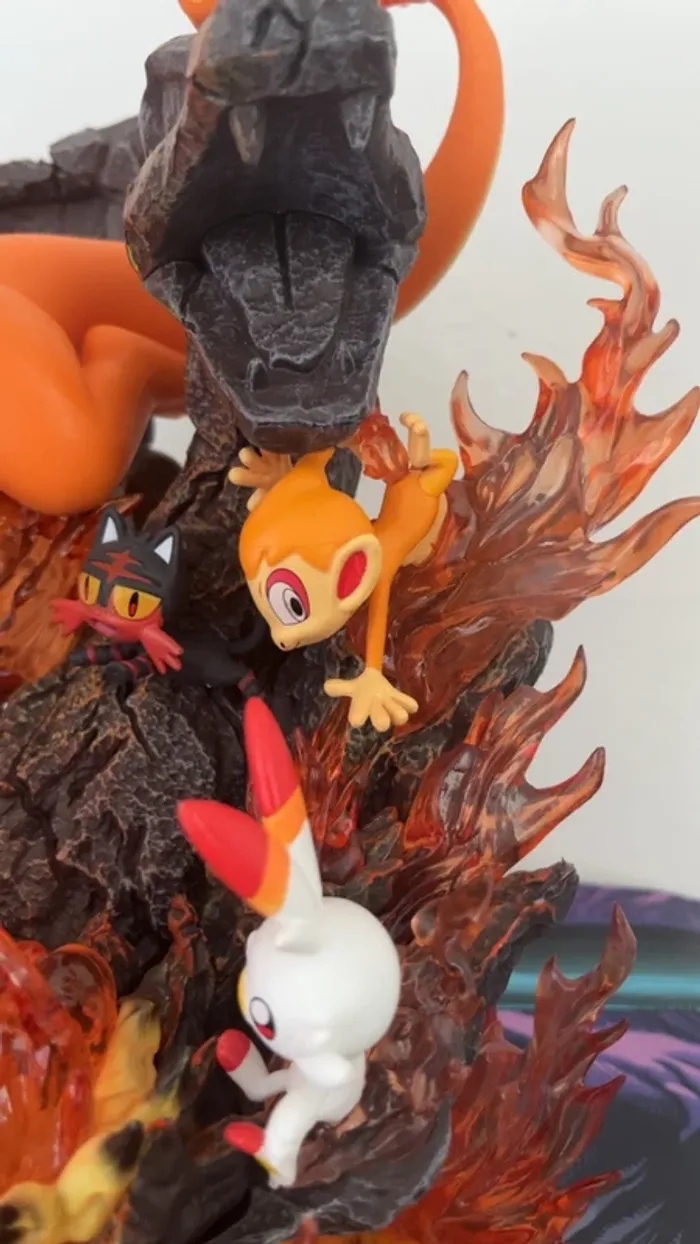 Pokémon - Statuette Dracaufeu - photo numéro 8