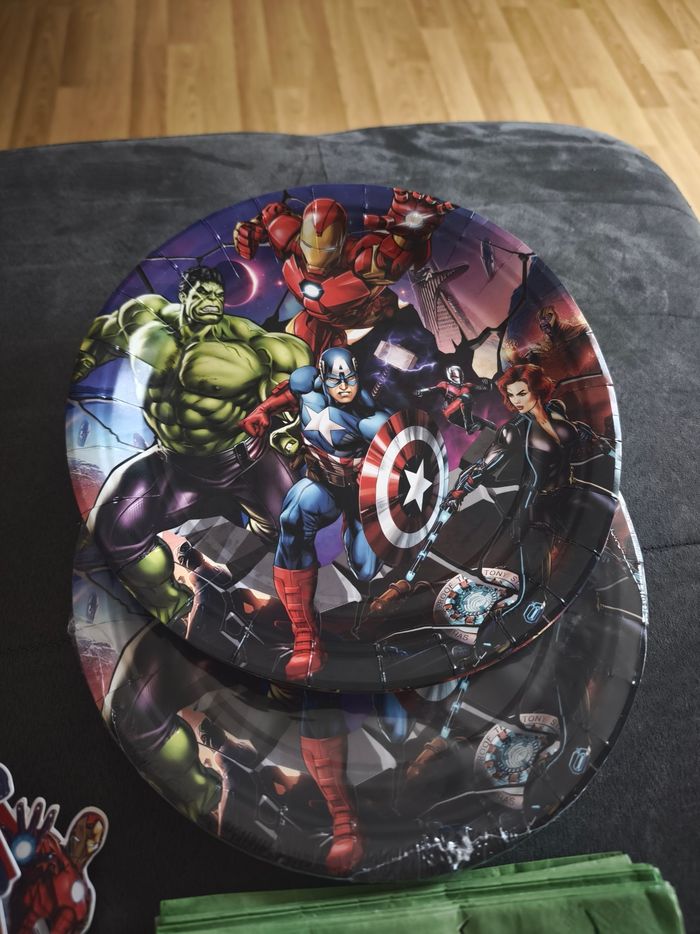 Lot anniversaire avengers/ Hulk - photo numéro 3
