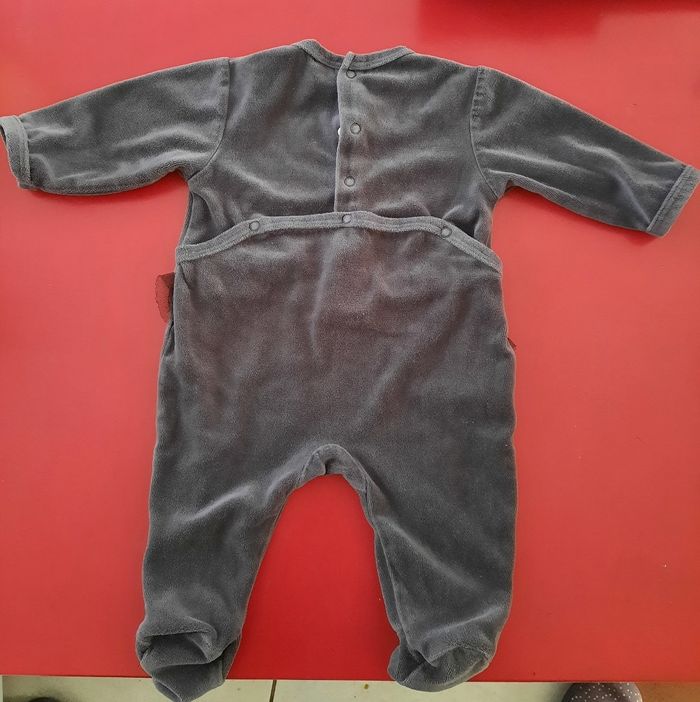 Pyjama 6 mois - photo numéro 2