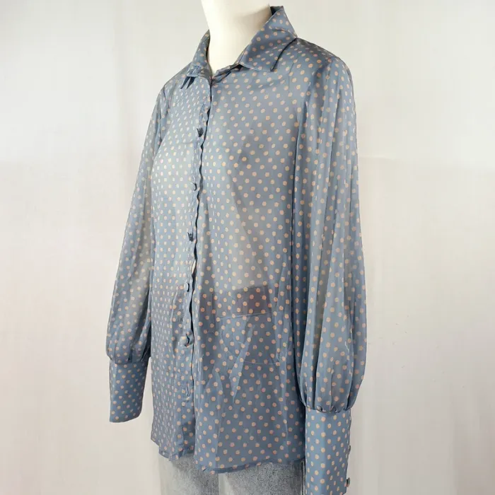Chemise bleu ciel à pois beige Rinascimento, manches bouffantes, col classique, taille M A971 - photo numéro 2