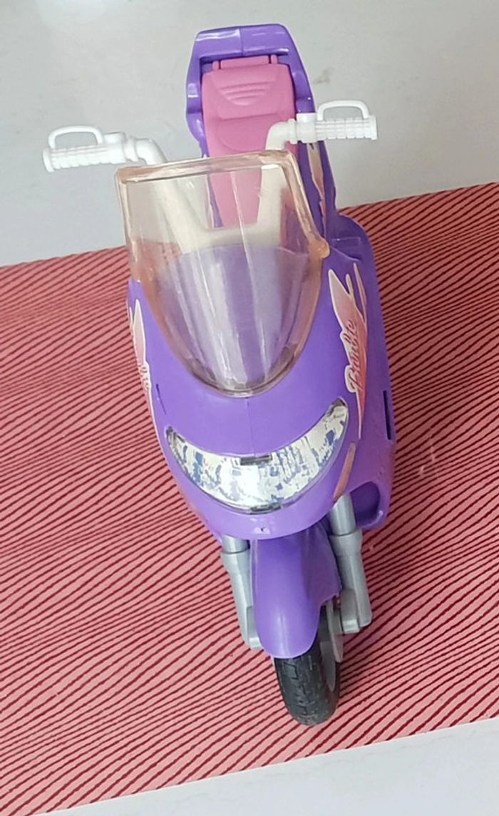 Scooter barbie 2001 collection
