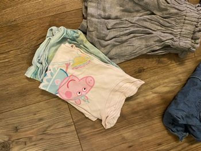 Lot 17 vêtements fille T 5 ans - photo numéro 8