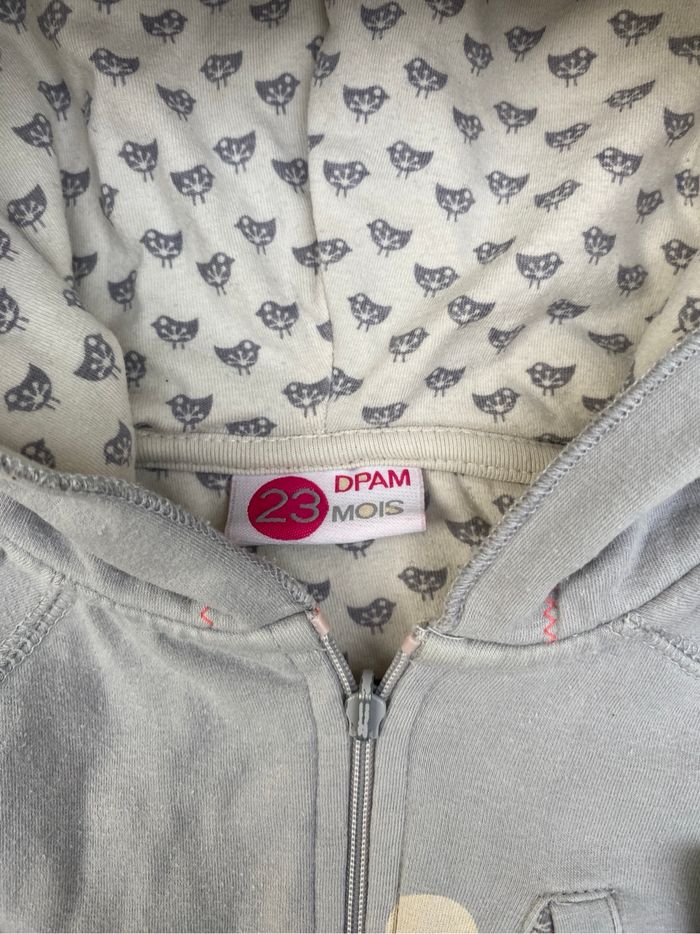 Gilet pull fermeture éclair capuche 2 ans - photo numéro 3