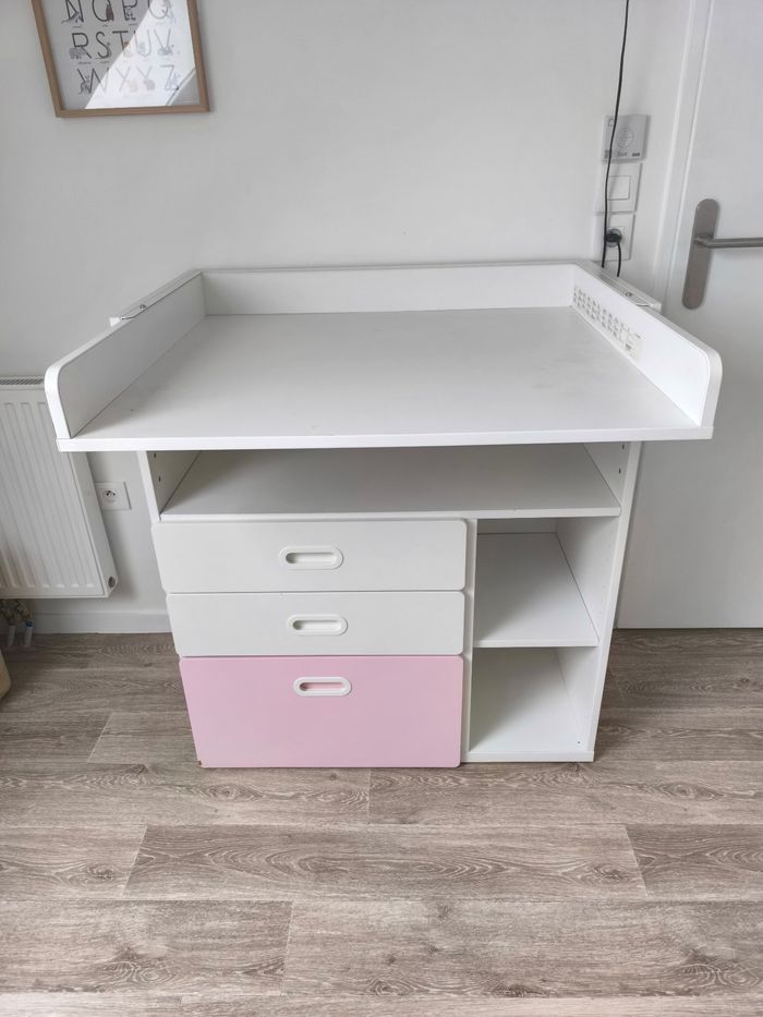 Table à langer Smastad Ikea