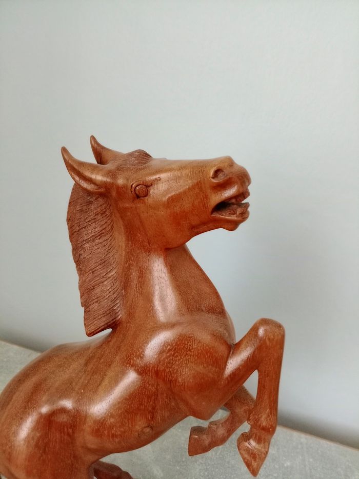 Sculpture cheval en bois - photo numéro 4