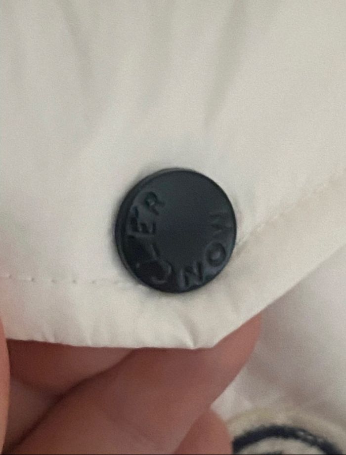 Doudounes hiver Moncler taille M - photo numéro 6