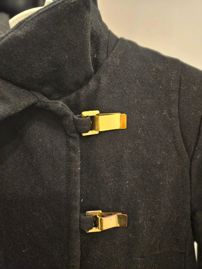 Manteau noir boutons or - photo numéro 3