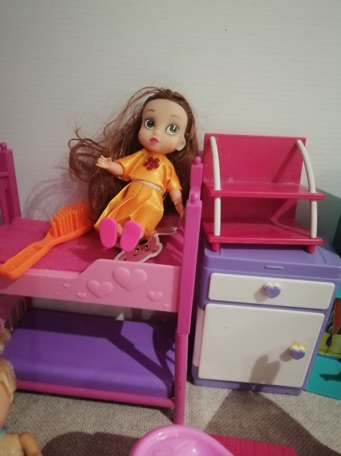 Lot poupée mannequin plus meubles - photo numéro 4