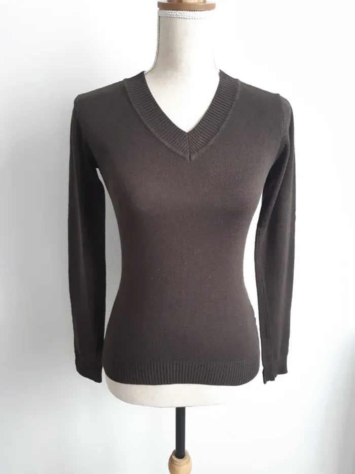 Pull marron Spot T34