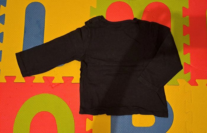 T-shirt manches longues noir, kiabi, taille 18 mois (77/82 cm) - photo numéro 2