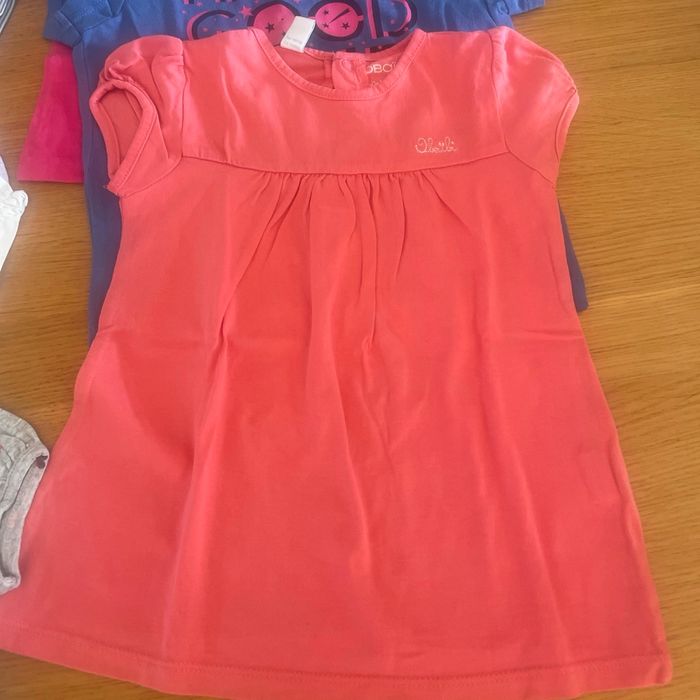 Lot 8 t-shirt manches courtes fille 18 mois - photo numéro 3