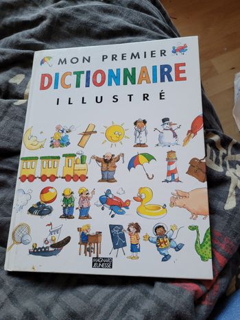 Mon premier dictionnaire illustre