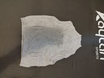 Pull sans manches bébé - 6 mois