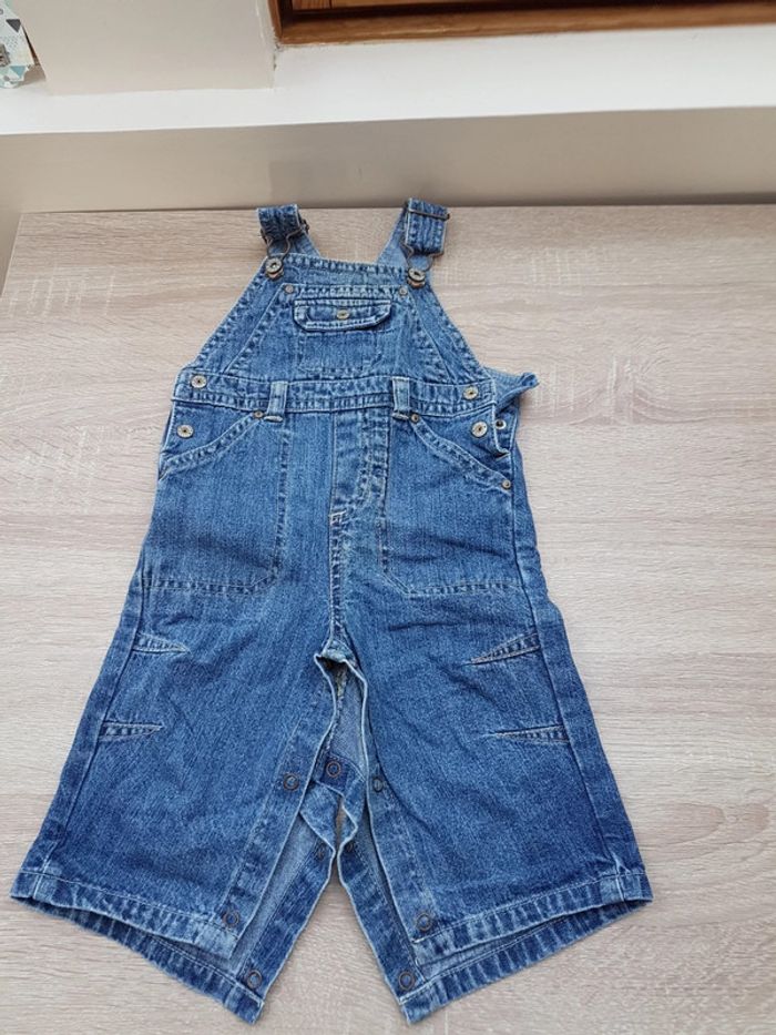 Salopette en jean 6 mois - photo numéro 2