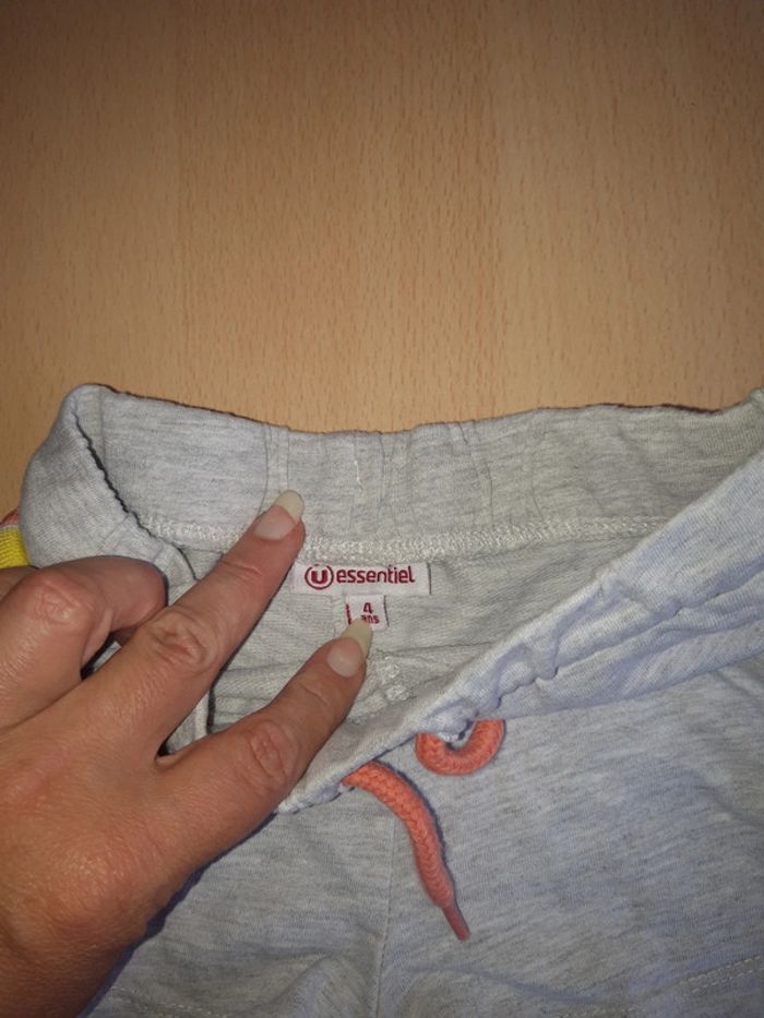 Short 4 ans - photo numéro 3