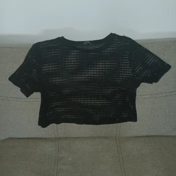 T-shirt transparent