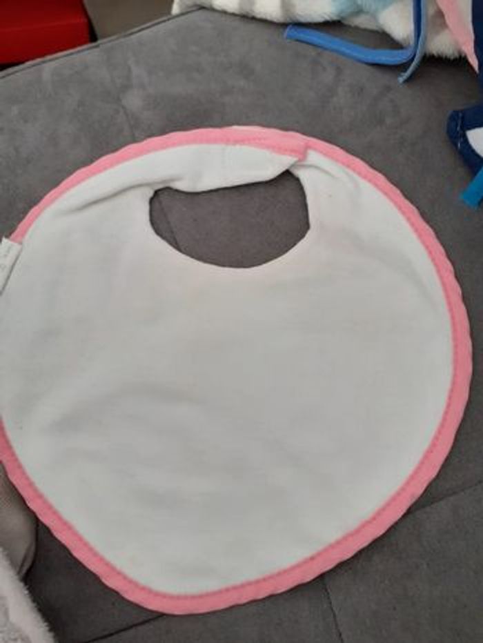 Bavoir - photo numéro 2