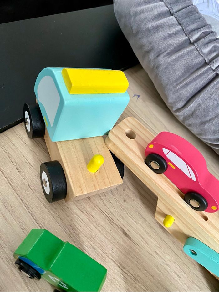 Lot de petites voitures en bois - photo numéro 5