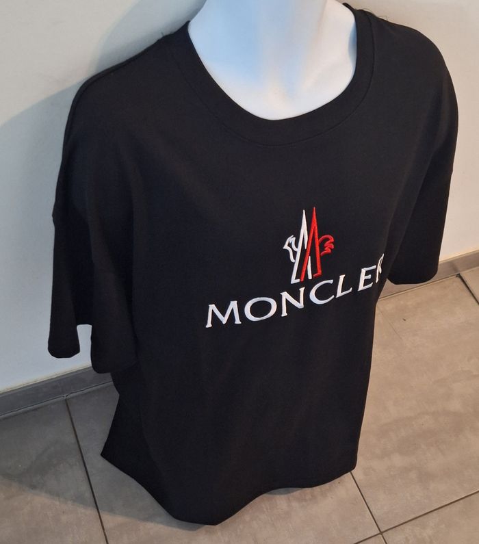 T shirt over size MONCLER taille XXL neuf - photo numéro 4