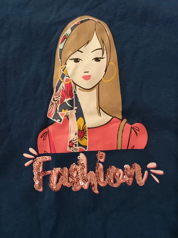 T shirt Neuf 5 ans - photo numéro 3