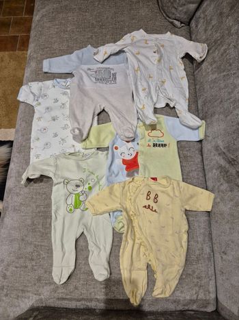 Lot pyjamas 1 mois