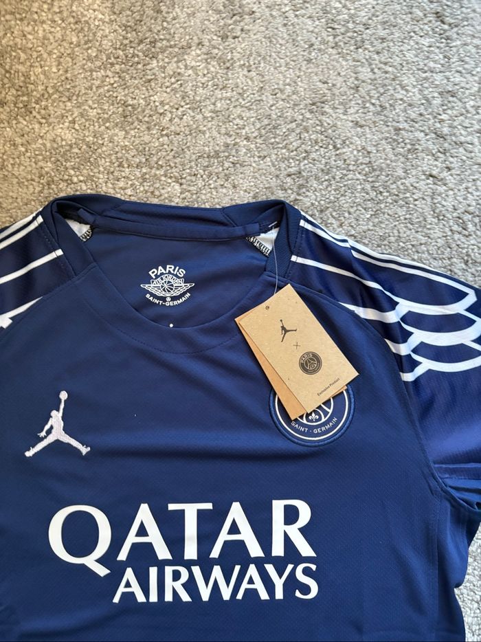 Maillot De Foot Nike Concept Du PSG Taille S - photo numéro 2