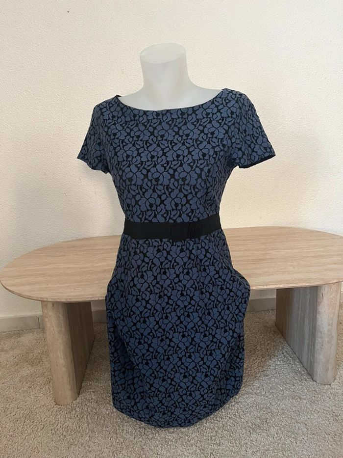 Robe 1.2.3 dentelle taille 42💫bleu noir 💫manches courtes