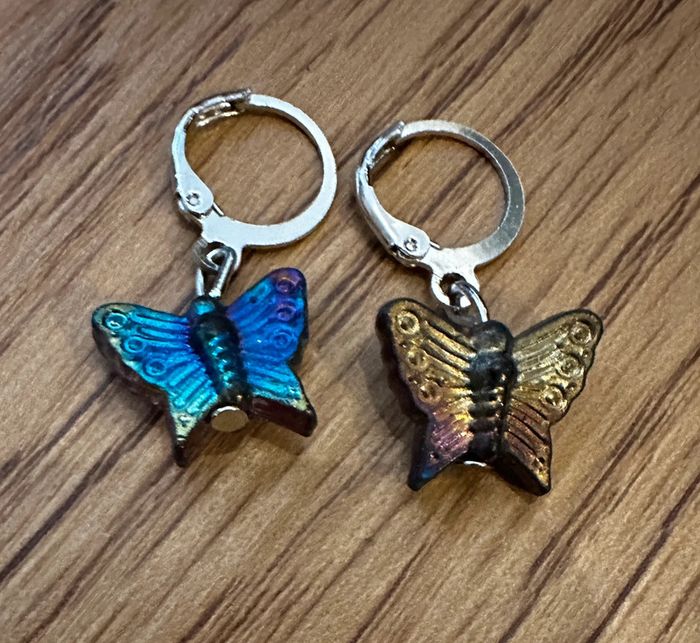 Boucles d’oreille « Papillon coloré » - photo numéro 3