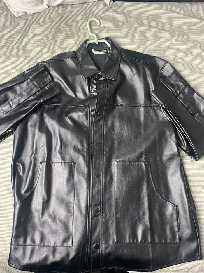 Chemise simili cuir - photo numéro 4