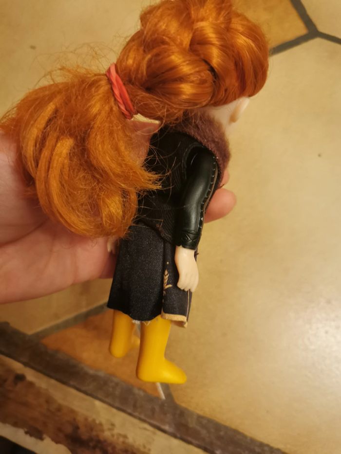 Poupée Anna Reine des Neiges Disney - photo numéro 3