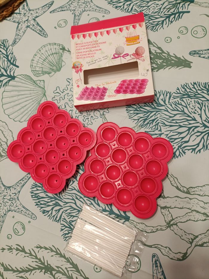 Coffret moule à cake pops et sucette Zodio