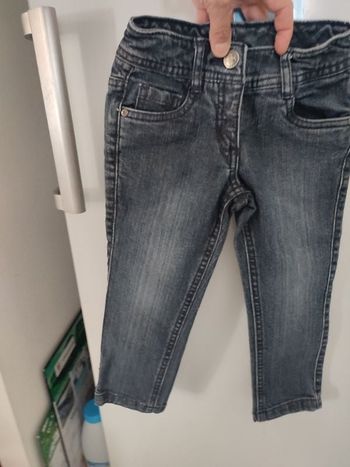 #kytie2ansfille. Jeans taille 2/3 ans